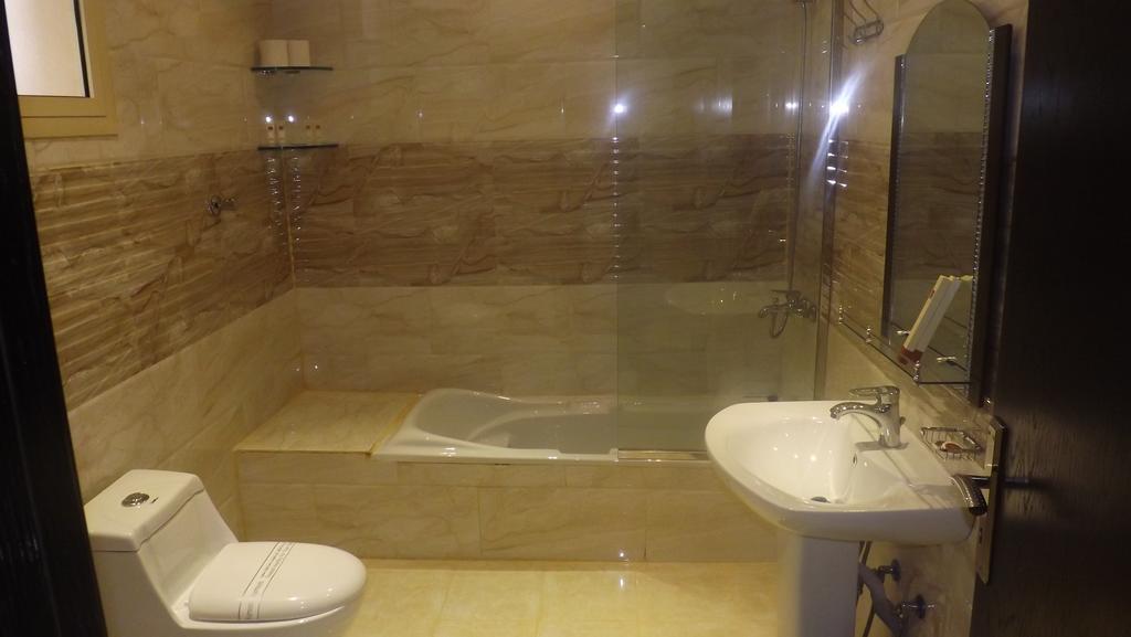 Baron Palace - Almasif Hotel Apartments Rijád Pokoj fotografie