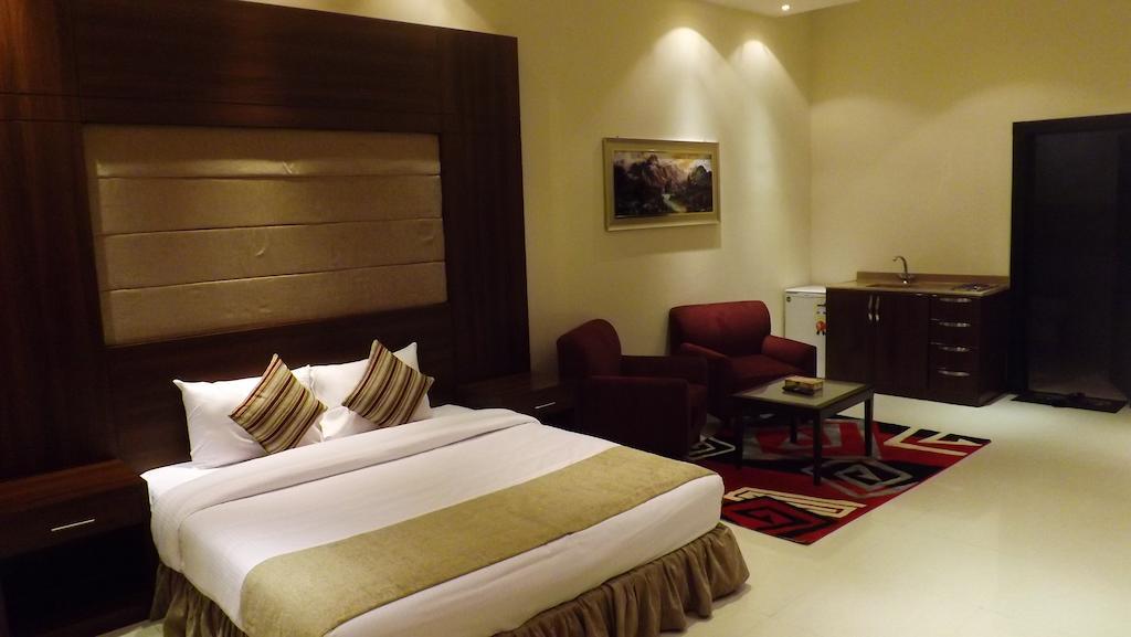 Baron Palace - Almasif Hotel Apartments Rijád Pokoj fotografie