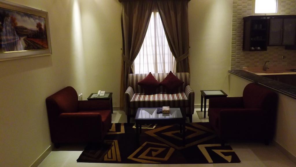 Baron Palace - Almasif Hotel Apartments Rijád Pokoj fotografie