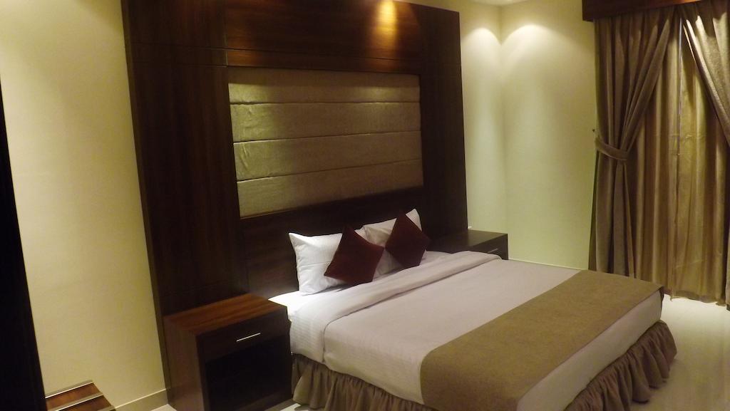 Baron Palace - Almasif Hotel Apartments Rijád Pokoj fotografie